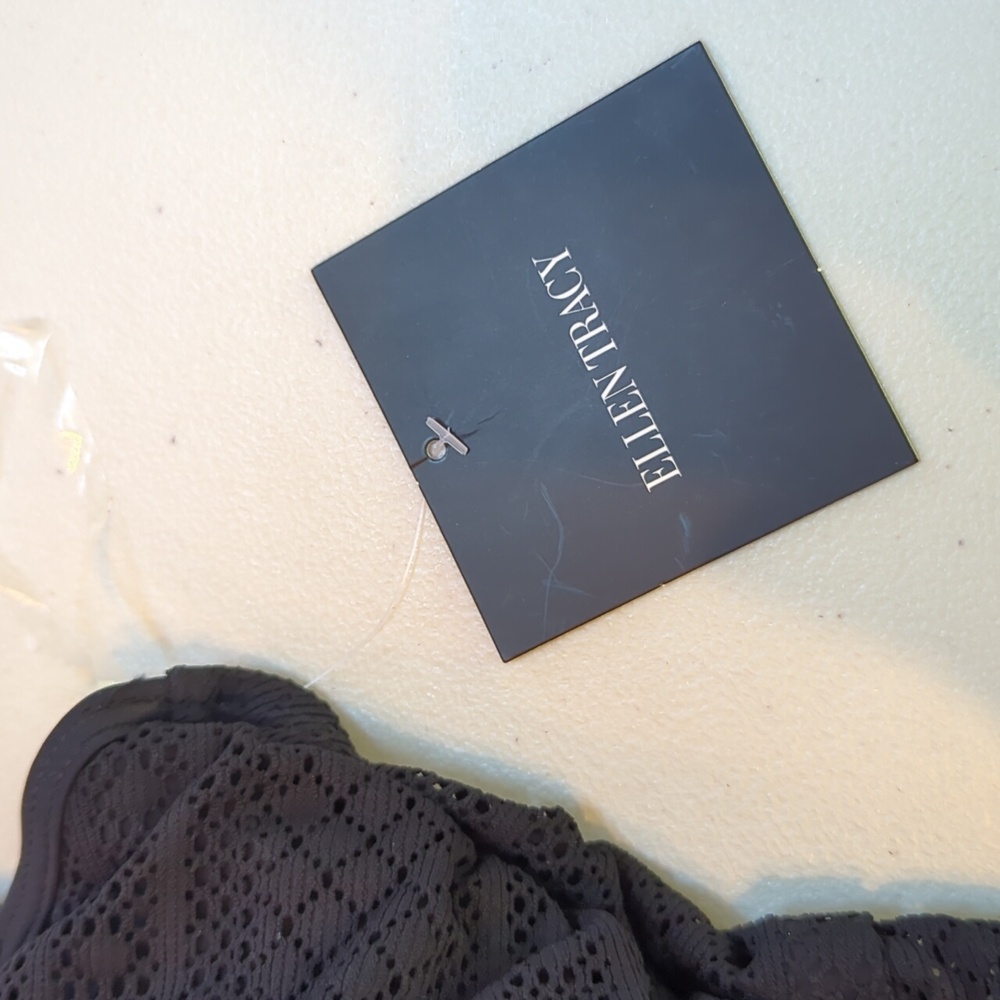 Ellen Tracy, Easy Breezy Black Tankini Top. 40D - Picture 4 of 11